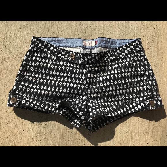 SO Pants - Women’s shorts size 11